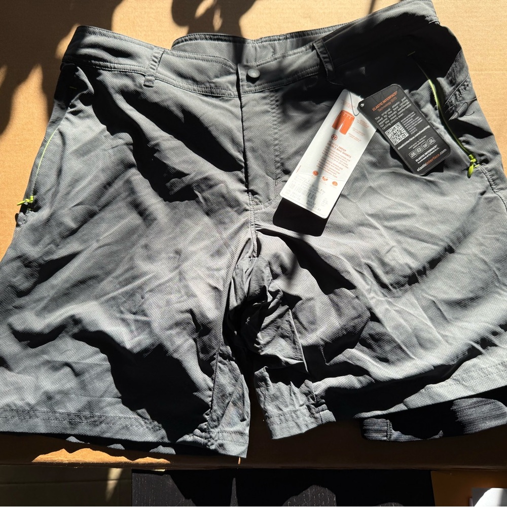 Novara Sweep Double Bike Shorts Women Asphalt Bike Shorts NEW With TAGS